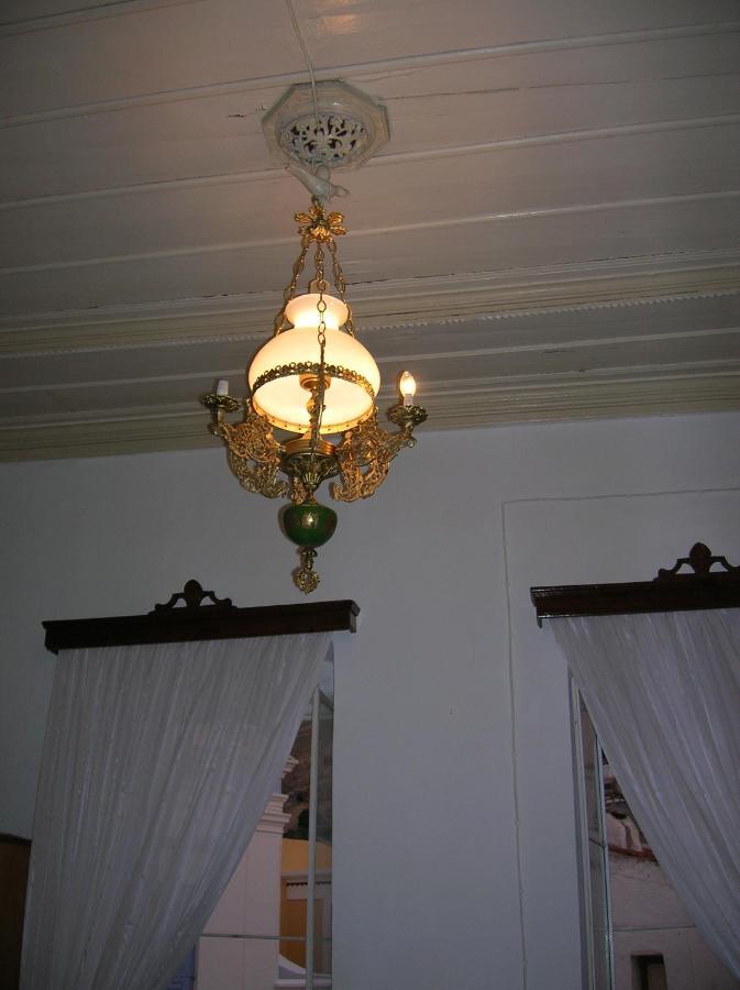 Marthas Traditional House Symi Bagian luar foto