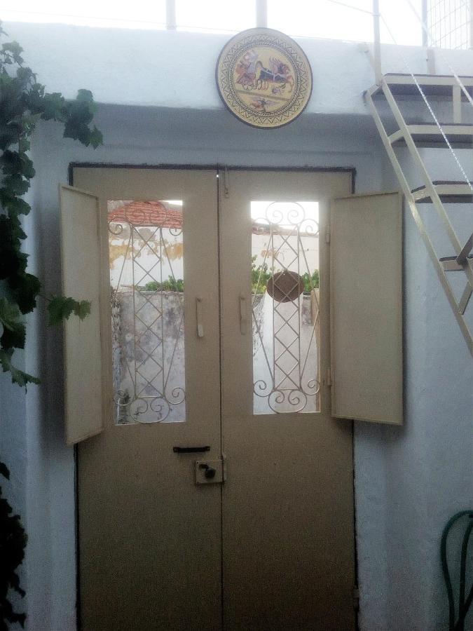 Marthas Traditional House Symi Bagian luar foto
