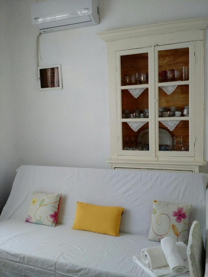 Marthas Traditional House Symi Bagian luar foto